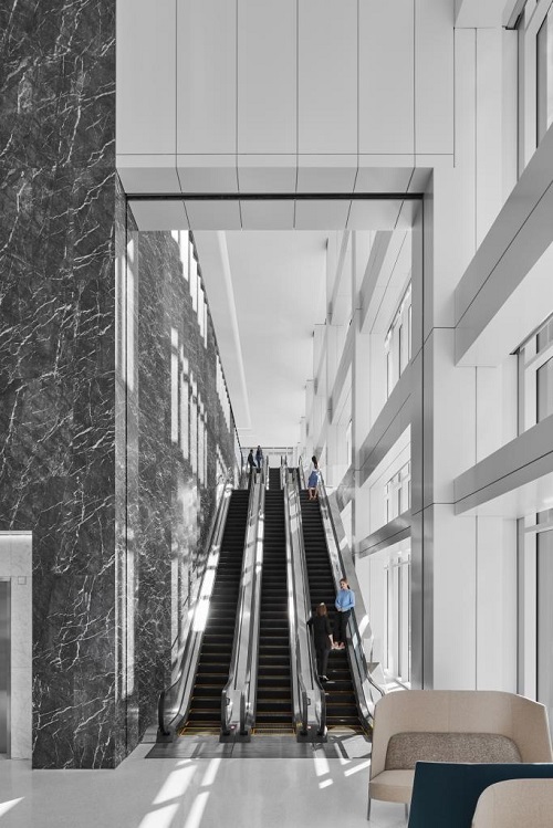 Houston Center Lobby Renovation Alucobond®